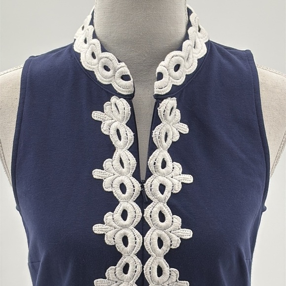 Lilly Pulitzer Callista High Collar Zip Front Shift Dress in True Navy - Size XS - Picture 4 of 8